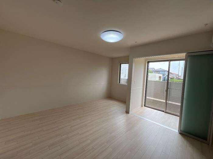 物件内観写真15　(居室)