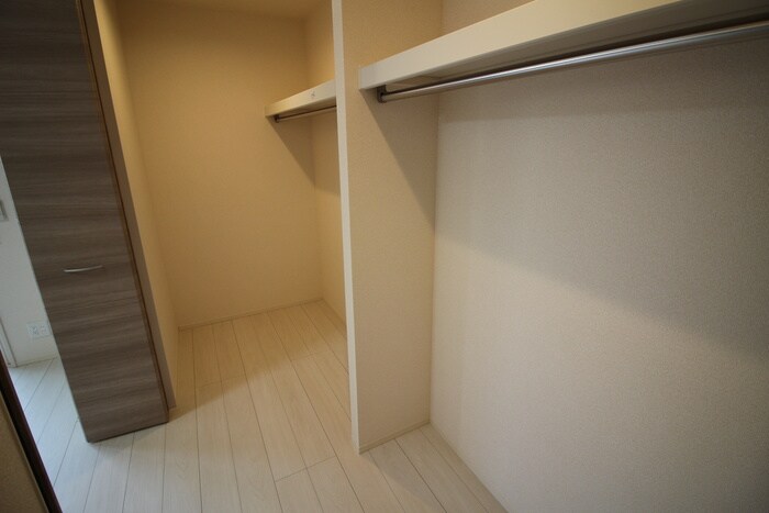 物件内観写真8　(収納)