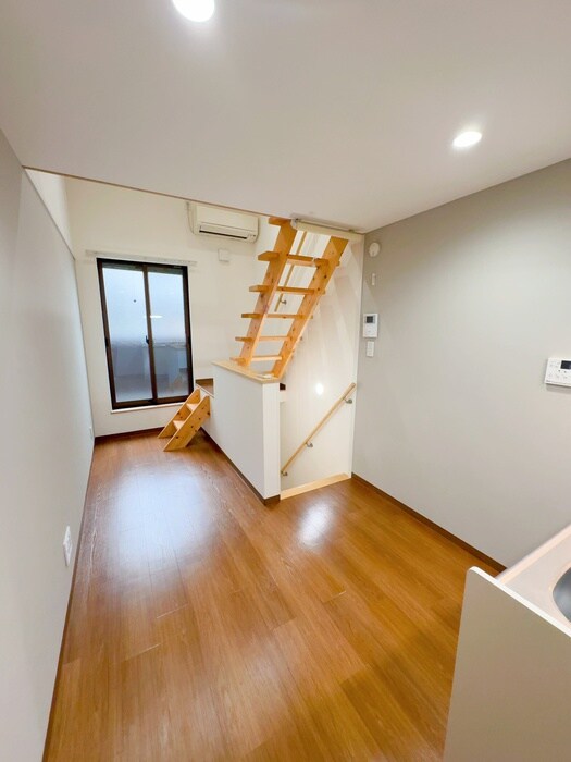 物件内観写真9　(居室)