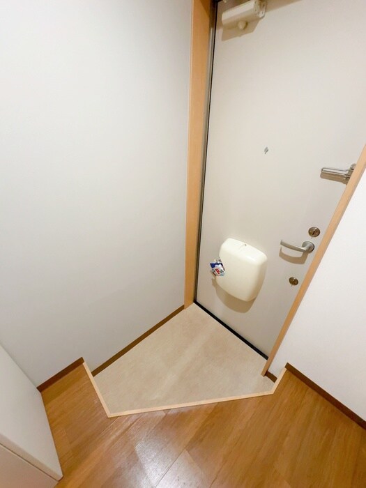 物件内観写真15　(玄関)