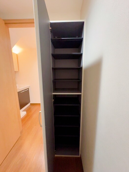 物件内観写真16　(靴箱)