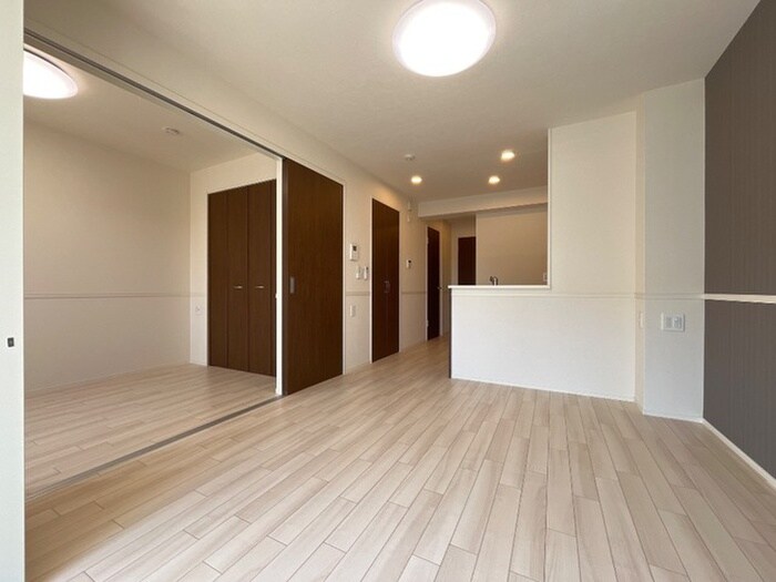 物件内観写真4　(居室)