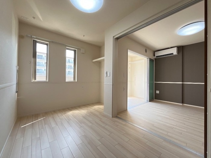 物件内観写真4　(居室)
