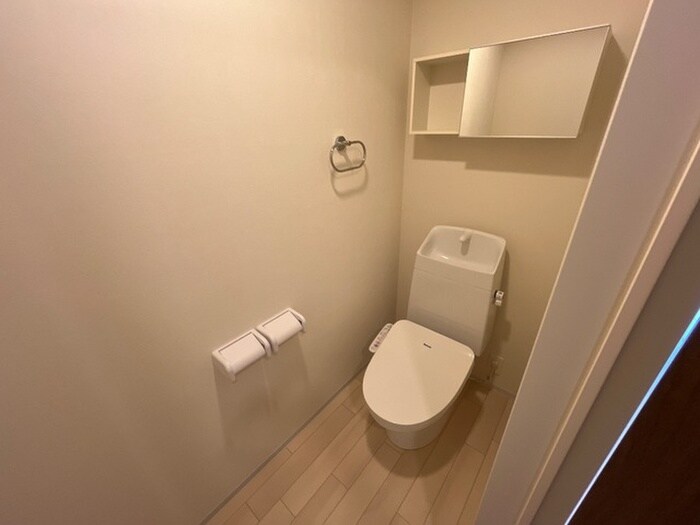 物件内観写真9　(トイレ)