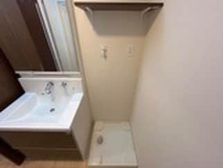 物件内観写真10　(洗濯機置場)