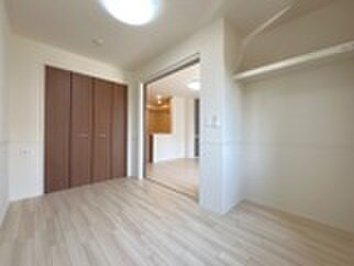 物件内観写真16　(居室)