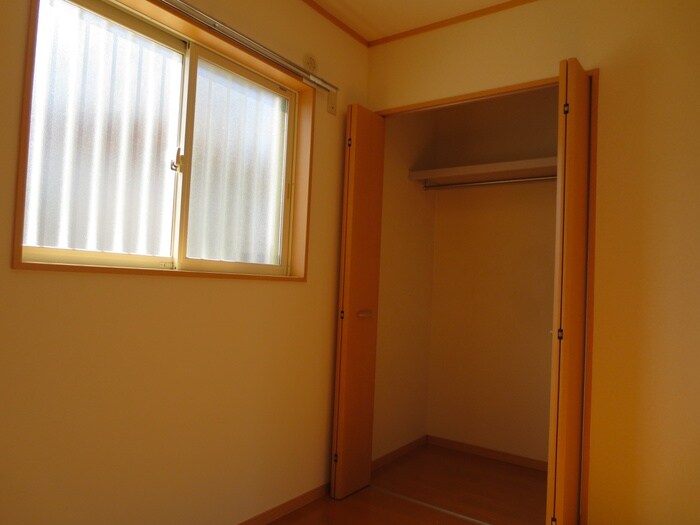 物件内観写真10　(収納)