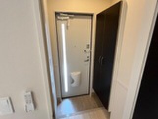 物件内観写真17　(玄関)