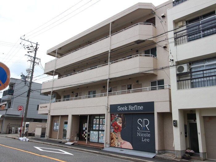 物件外観写真2　(外観写真)