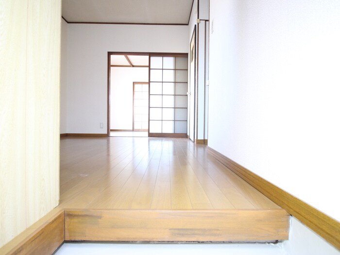 物件内観写真17　(廊下)