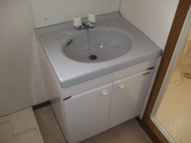 物件内観写真9　(洗面)