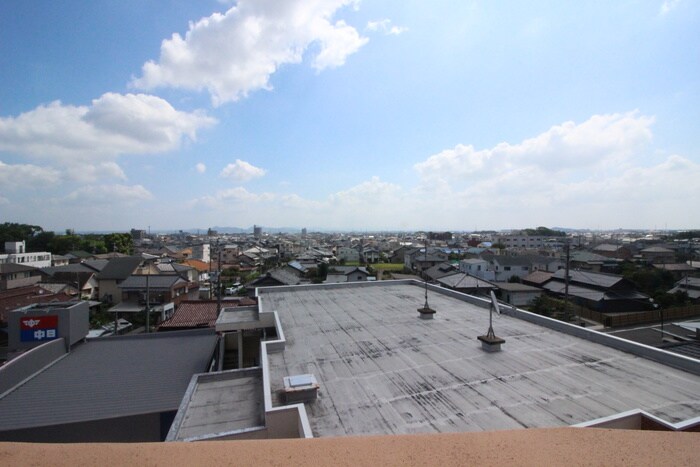 物件内観写真22　(室内からの展望)