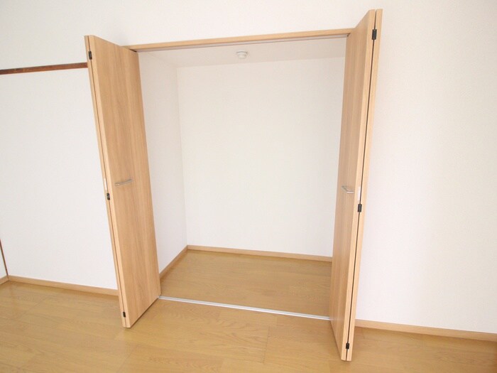 物件内観写真9　(収納)
