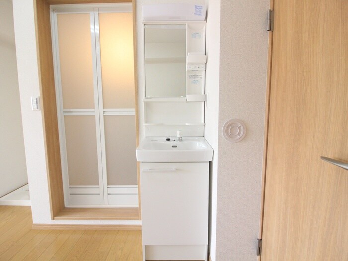 物件内観写真10　(洗面)