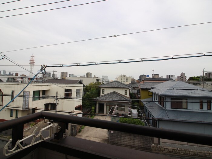 物件内観写真22　(室内からの展望)