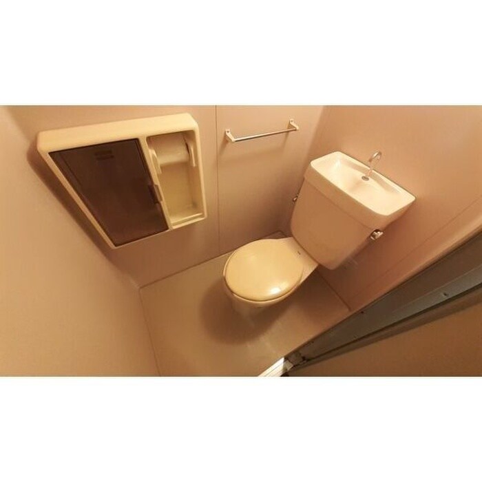 物件内観写真12　(トイレ)