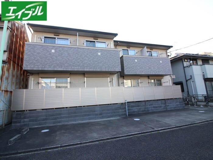 物件外観写真2　(駐車場)