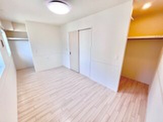 物件内観写真7　(居室)