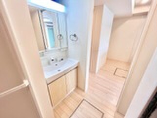 物件内観写真11　(洗面)