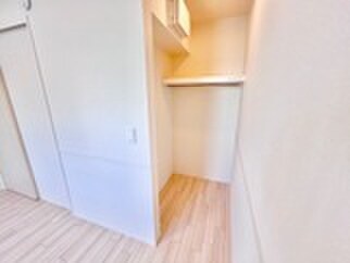 物件内観写真12　(収納)