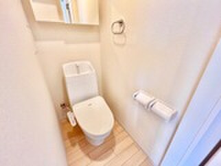 物件内観写真12　(トイレ)