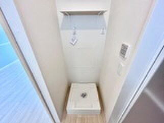 物件内観写真14　(洗濯機置場)