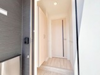 物件内観写真15　(廊下)