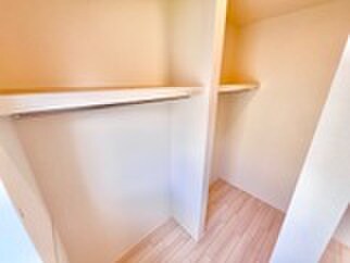 物件内観写真15　(収納)