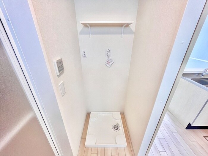 物件内観写真18　(洗濯機置場)
