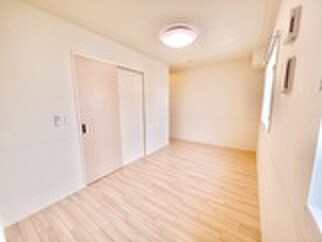 物件内観写真21　(居室)