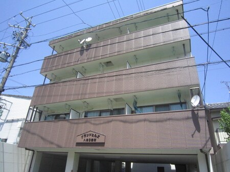 グランドヒルズ入場３番館外観写真