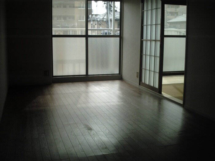 物件内観写真15　(居室)