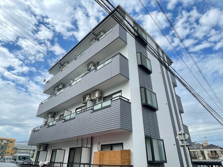 リヴェ－ル牧外観写真