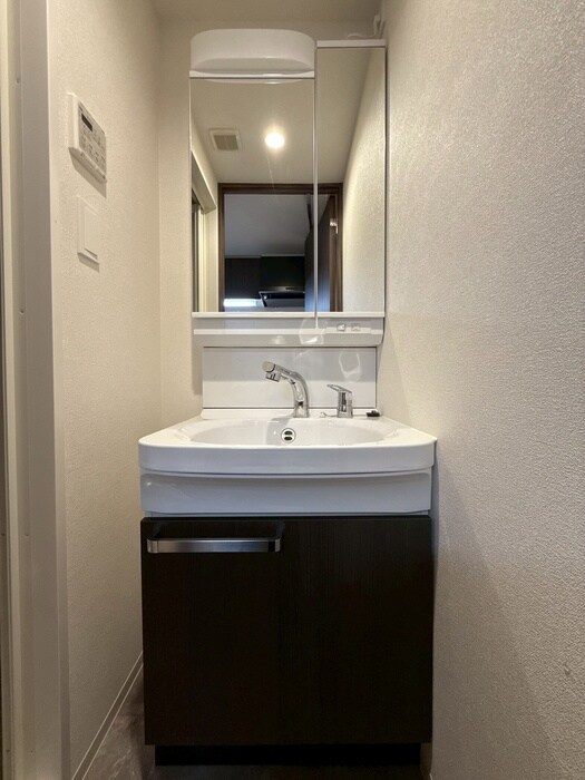 物件内観写真12　(洗面)