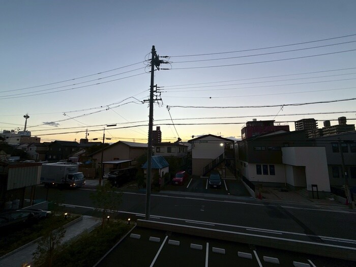 物件内観写真15　(室内からの展望)