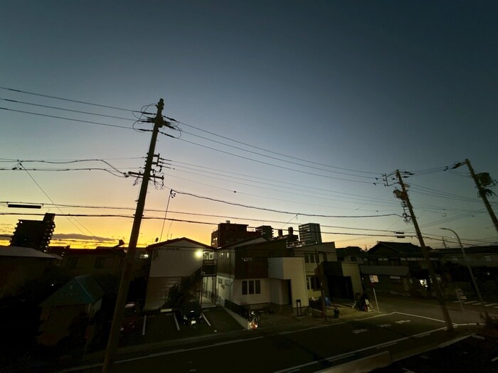 物件内観写真15　(室内からの展望)