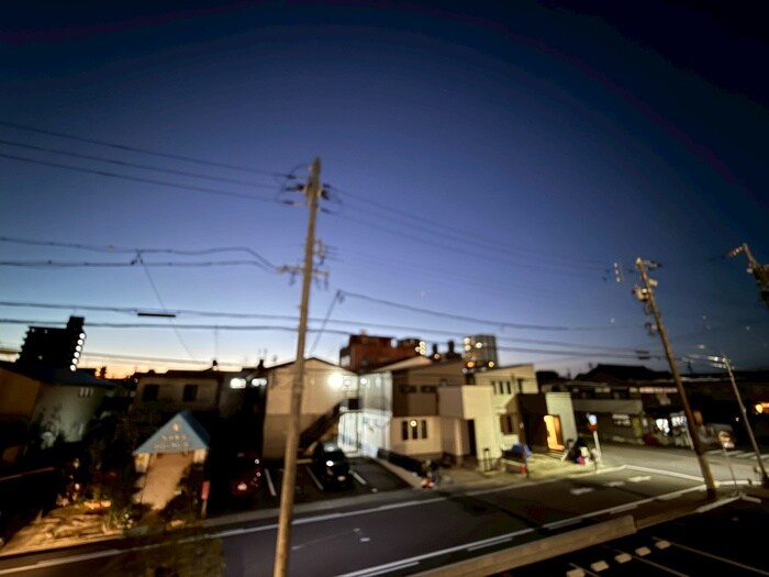 物件内観写真15　(室内からの展望)