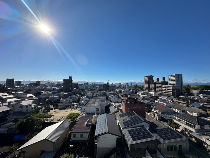 物件内観写真15　(室内からの展望)