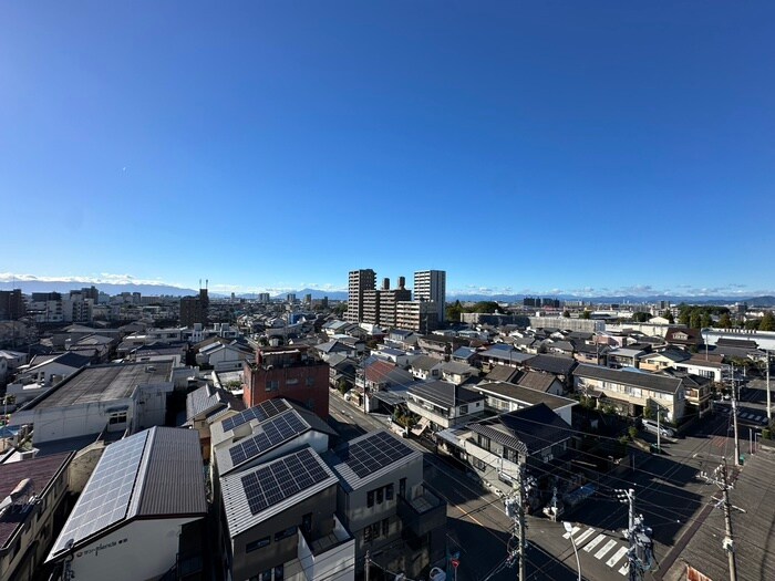 物件内観写真15　(室内からの展望)