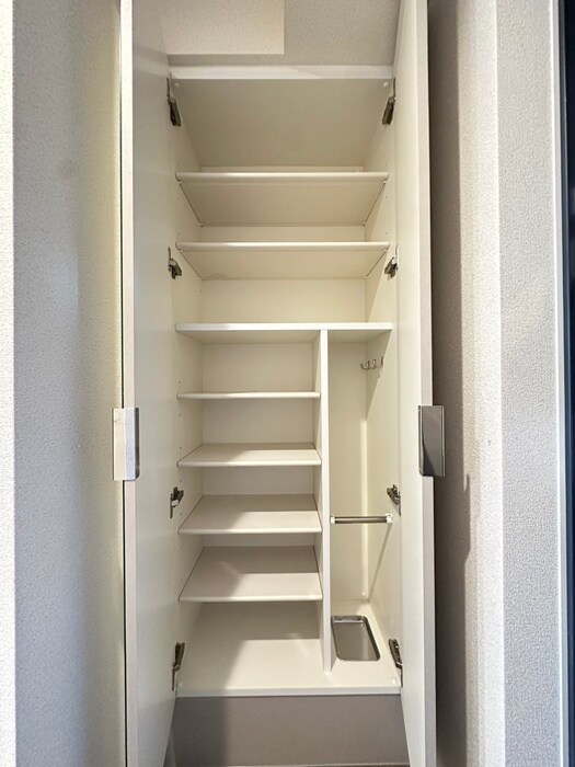 物件内観写真17　(靴箱)