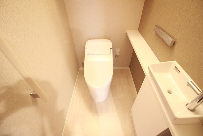 物件内観写真11　(トイレ)