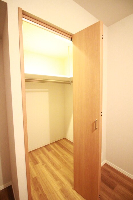 物件内観写真15　(収納)