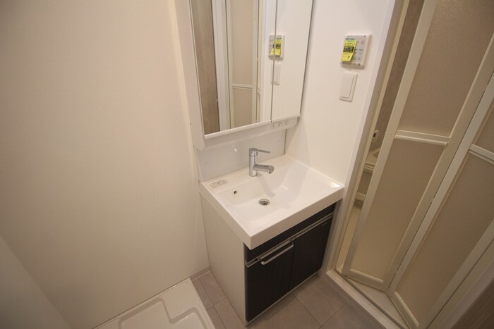 物件内観写真11　(洗面)