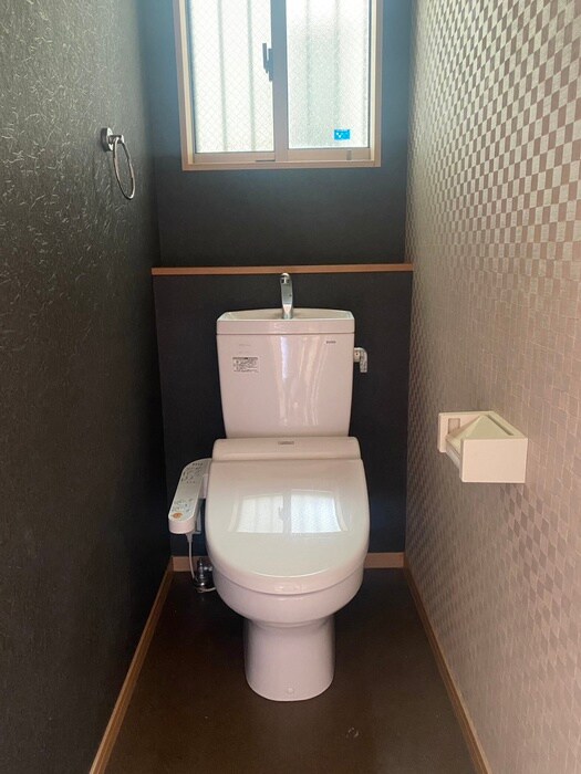 物件内観写真9　(トイレ)