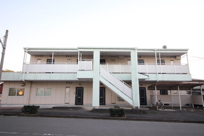 メゾンマシャンブルの物件外観写真