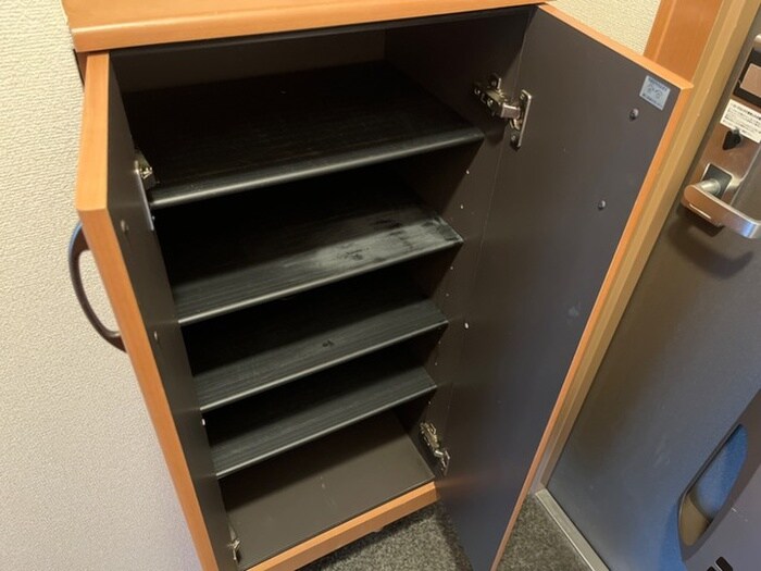 物件内観写真8　(靴箱)