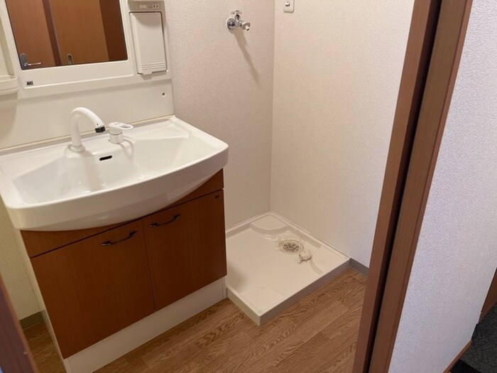 物件内観写真11　(洗面)