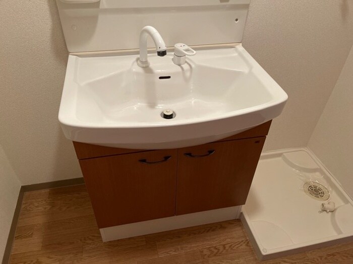 物件内観写真15　(洗面)