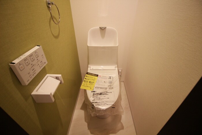 物件内観写真14　(トイレ)