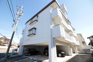 イジマハイツA棟外観写真